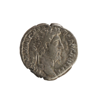 Denarius of Commodus (reigned 177–192 CE), Roman Empire, struck 190–191 CE. Obverse: laureate,