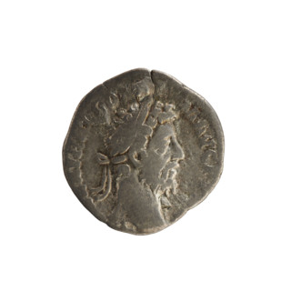 Denarius of Commodus (emperor 177–192). Obverse: bust of the emperor right, with laurel wreath,