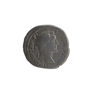 Denarius of Antoninus Pius (86–161; Roman emperor 138–161). Obverse: head of the emperor in a