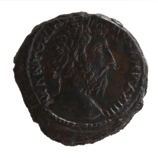 Sestertius, Marcus Aurelius (121–180; Roman emperor 161–180), issuer. Obverse: Head of the emperor