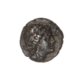 drachma, Pantikapaion; aw: head of Apollo to the right; rw: bow in a gorytos to the left, below it