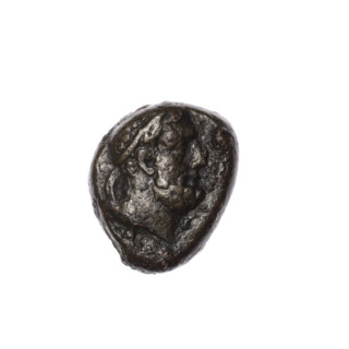 Bronze coin, Pantikapaion; obverse: head of Heracles in a diadem facing right; reverse: club