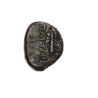 Bronze coin, Pantikapaion. Obverse: head of Heracles in a diadem facing right. Reverse: club