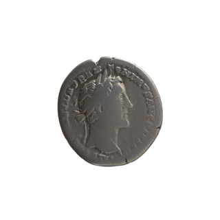 Denarius of Antoninus Pius (86–161; Roman emperor 138–161). Obverse: head of Antoninus Pius in a