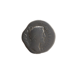 Denarius, posthumous issue after Antoninus Pius (86–161) showing Lucius Verus (130–169) and Marcus