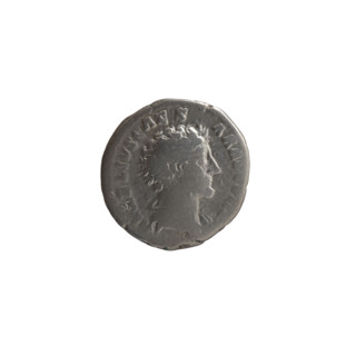 Denarius depicting bust of young Marcus Aurelius in paludamentum, right; obverse legend 'AVELIVS