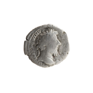 Denarius of Marcus Aurelius (121–180; Roman emperor 161–180). Obverse: Head of Marcus Aurelius with