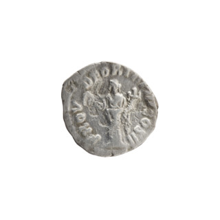 Denarius of Lucius Verus (130–169; Roman emperor 161–169), issuer: Lucius Verus; obverse: head of