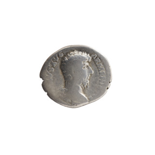 Denarius; issuer: Lucius Verus (130–169, Roman emperor 161–169). Obverse: Bust of Lucius Verus