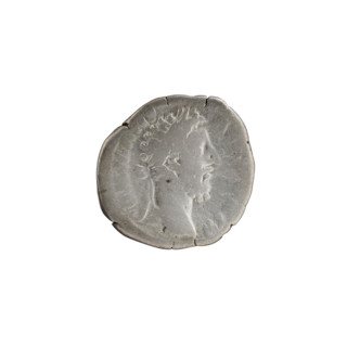 Denarius of Commodus (r. 177–192). Obverse: head of Commodus in a laurel wreath facing right,