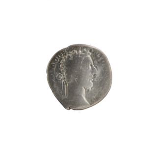 Denarius, Commodus (161–192; Roman emperor 177–192), issuer. Obverse: Head of Commodus in a laurel