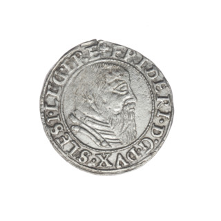 Obverse: Male bust in armour turned right with a beard and sideburns; in the rim between the pearly