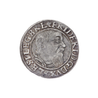 Obverse: Male bust in armour turned right with a beard and sideburns; in the rim between pearly