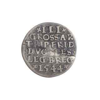 Male bust in armour turned right, with a beard and sideburns; obverse rim in a pearl border with an