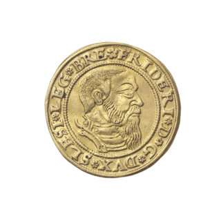 Ducat by Michael Stoltz (fl. ca. 1540–1555), 1544. Obverse: male bust in armour with beard and