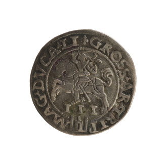 Lithuanian trojak, Sigismund II Augustus (King of Poland; 1544–1572). Obverse: under the crown a