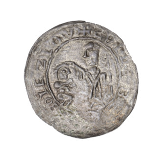 Bracteate, 1135–1138. Obverse in a pearl border: on the left, a kneeling prince shown in profile