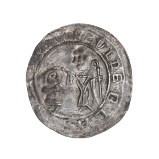 Bracteate, 1135–1138. Obverse in a pearl border: on the left, facing right, a kneeling prince shown