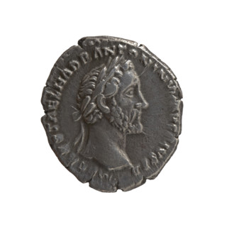 Denarius of Antoninus Pius (86–161; Roman emperor 138–161). Obverse: head of Antoninus Pius in a