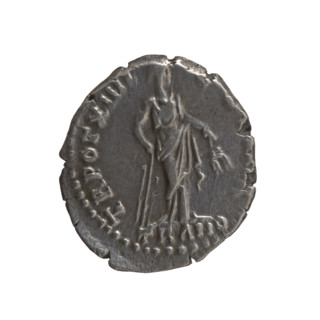 Denarius of Antoninus Pius (86–161; Roman emperor 138–161). Obverse: head of the emperor in a