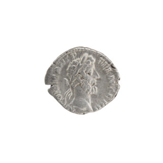 Denarius of Commodus (reign 177–192 CE), Roman Empire, 186–187 CE. Obverse: head of Commodus in a