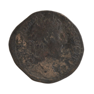 Sestertius of Commodus (161–192 CE). Obverse: laureate head of Commodus facing right; legend L