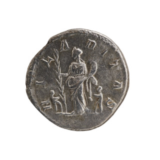 Denarius, Julia Domna (ca. 160–217), wife of Septimius Severus; Roman Imperial coin (196–211 CE).