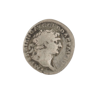 Denarius; Obv.: head of Trajan wearing a laurel wreath, facing right; rim inscription: IMP TRAIANO