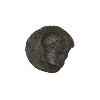 Quarter, Trajan (53–117; Roman emperor 98–117); Obv.: head of Trajan right in a laurel wreath; rim
