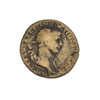 Trajan (53–117; Roman Emperor 98–117). Bronze coin, 114–117. Obverse: head of Trajan in radiant