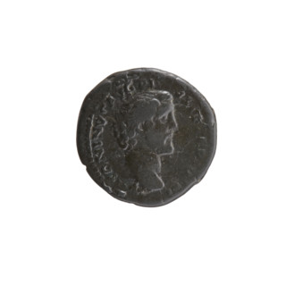 Denarius of Antoninus Pius (86–161; Roman emperor 138–161). Obverse: Head of Antoninus Pius without