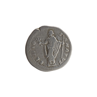 Denarius, Antoninus Pius (86–161; Roman emperor 138–161), obverse: head of Antoninus Pius uncovered