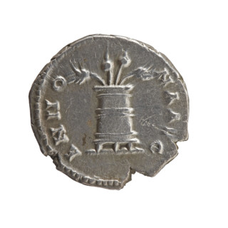 Denarius of Antoninus Pius (86–161; Roman Emperor 138–161). Obverse: Head of Antoninus Pius in a