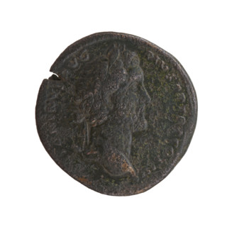 Sestertius, Antoninus Pius (86–161; Roman emperor 138–161), obverse: head of the emperor in a