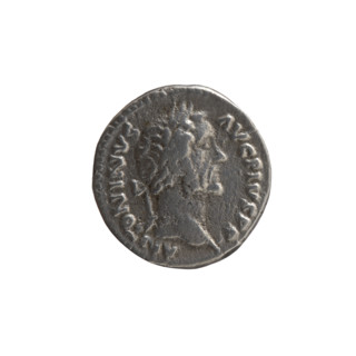 Denarius (forgery) of Antoninus Pius (86–161; Roman emperor 138–161). Obverse: head of the emperor