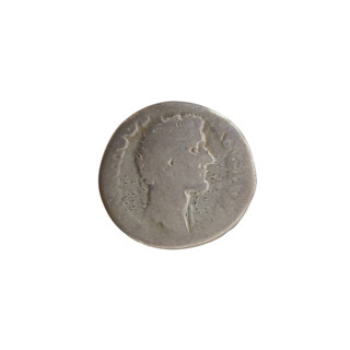 Denarius, Antoninus Pius (86–161; Roman emperor 138–161), issuer. Obverse: head of Antoninus Pius