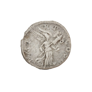 denarius, Hadrian (76–138; Roman emperor 117–138); Obv.: Bust of Hadrian with laurel wreath facing