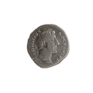 Denarius, Antoninus Pius (86–161; Roman emperor 138–161), issuer. Obverse: Head of Antoninus Pius