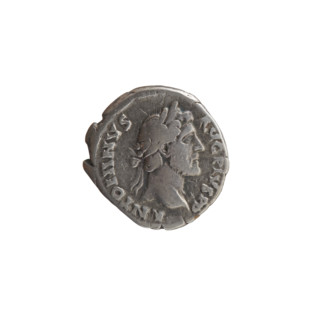 Denarius of Antoninus Pius (86–161; Roman emperor 138–161). Obverse: head of Antoninus Pius in a