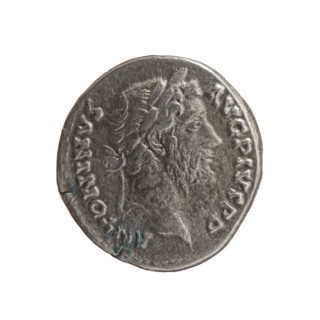 Denarius, Antoninus Pius (86–161; Roman emperor 138–161), issuer; obverse: head of the emperor in a