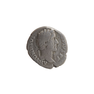 Denarius of Antoninus Pius (86–161; Roman emperor 138–161). Obverse: head of Antoninus Pius in a