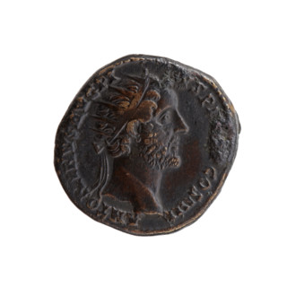 Dupondius of Antoninus Pius (86–161; Roman Emperor 138–161), issuer: Antoninus Pius — obverse: head