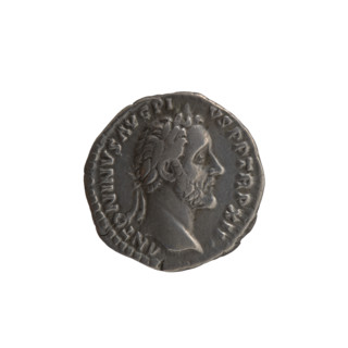 Denarius, Antoninus Pius (86–161; Roman emperor 138–161), issuer. Obverse: Head of Antoninus Pius