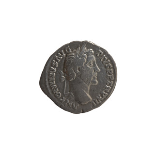 Denarius of Antoninus Pius (86–161; Roman emperor 138–161). Obverse: head of Antoninus Pius with a