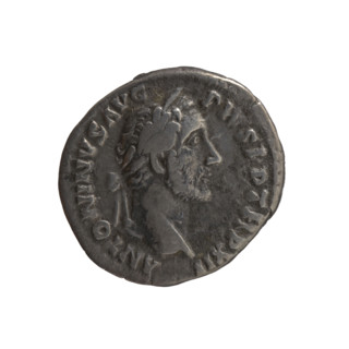 Denarius; issuer: Antoninus Pius (86–161; Roman emperor 138–161). Obverse: head of Antoninus Pius