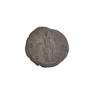 Denarius of Hadrian (reigned 117–138). Obverse: head of Hadrian in laurel wreath facing right; rim
