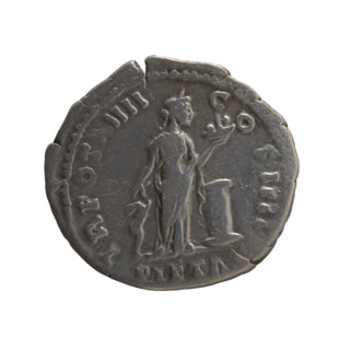 Denarius, Antoninus Pius (86–161; Roman emperor 138–161), issuer. Obverse: head of the emperor in a