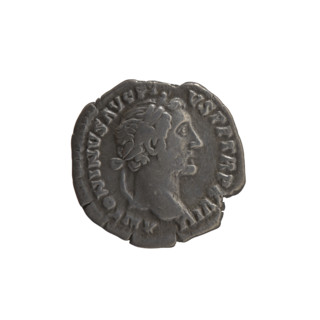 Denarius, Antoninus Pius (86–161; Roman emperor 138–161) — obverse: head of the emperor in a laurel
