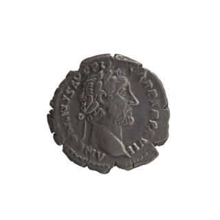Denarius, Antoninus Pius (86–161; Roman emperor 138–161) — obverse: head of Antoninus Pius in a