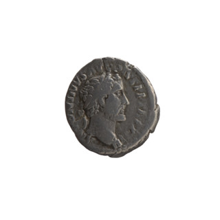 Denarius of Antoninus Pius (86–161; Roman emperor 138–161). Obverse: head of Antoninus Pius in a